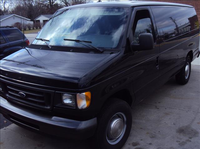 Ford Econoline Base Cargo Van