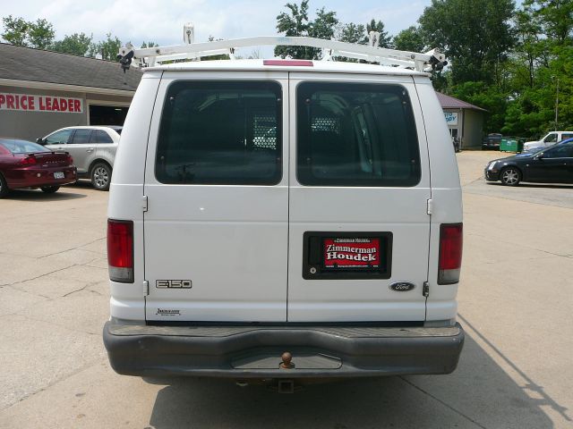 Ford Econoline SE Truck Passenger Van