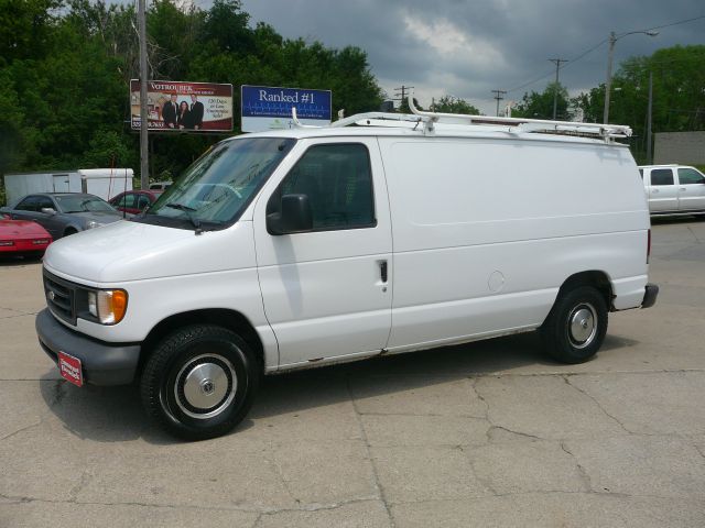 Ford Econoline 2003 photo 4