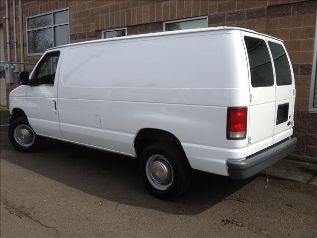 Ford Econoline 2003 photo 3