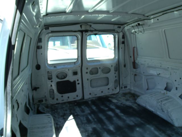 Ford Econoline 2003 photo 3