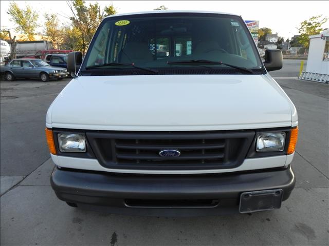 Ford Econoline Base Cargo Van