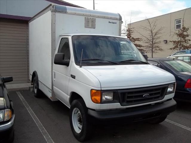 Ford Econoline 2004 photo 3