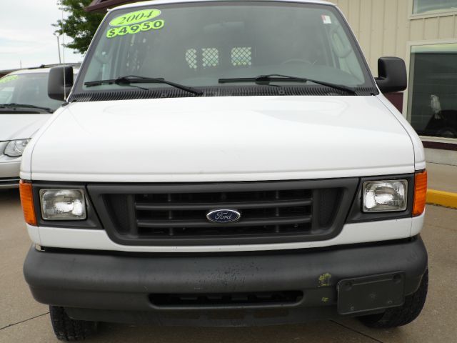 Ford Econoline 2004 photo 5