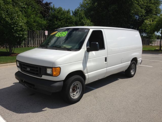 Ford Econoline 2004 photo 4