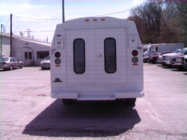 Ford Econoline 2004 photo 4