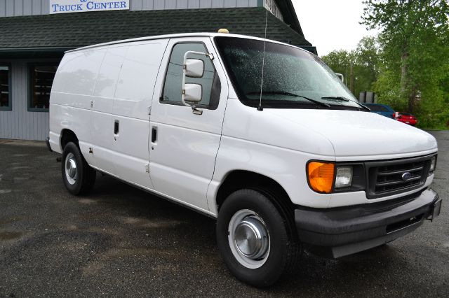 Ford Econoline 2004 photo 6