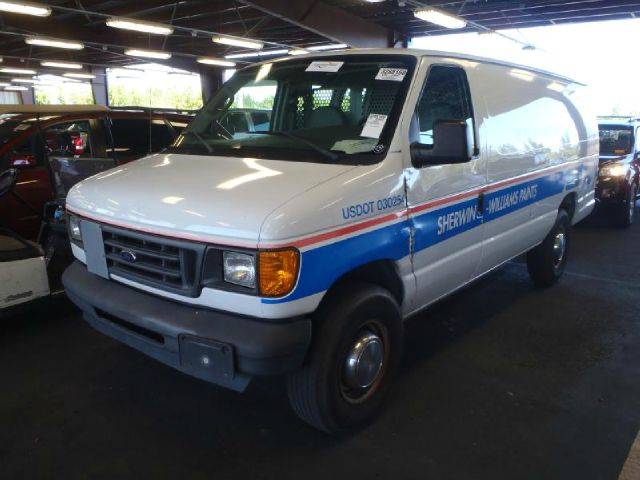 Ford Econoline 2004 photo 3