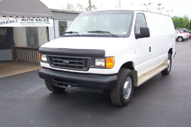 Ford Econoline 2004 photo 6