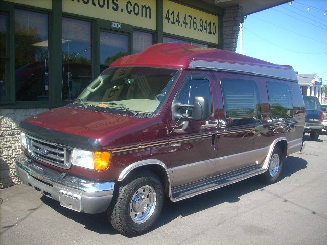 Ford Econoline 2004 photo 4