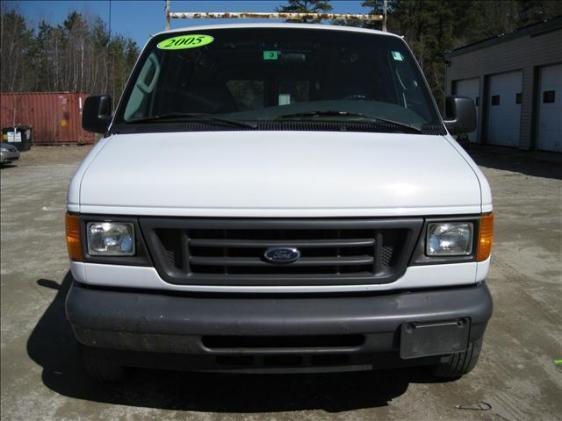 Ford Econoline 2005 photo 1