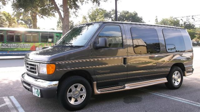 Ford Econoline 2005 photo 3