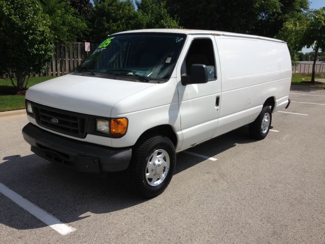 Ford Econoline 2.5 S Model Passenger Van