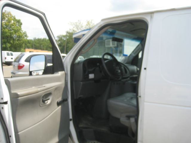 Ford Econoline 2005 photo 3