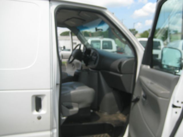 Ford Econoline 2005 photo 4