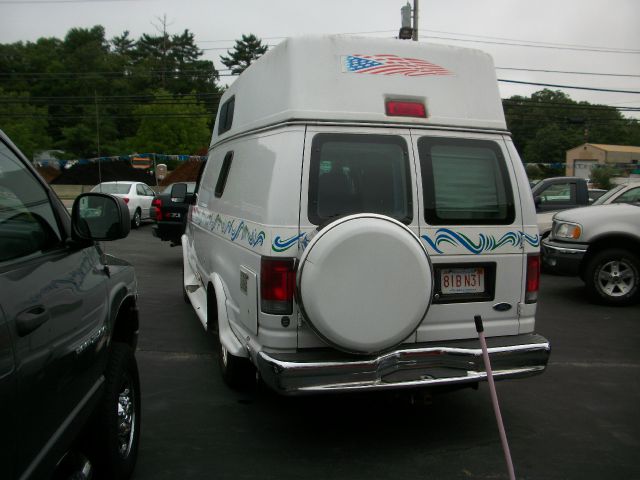 Ford Econoline 2005 photo 3