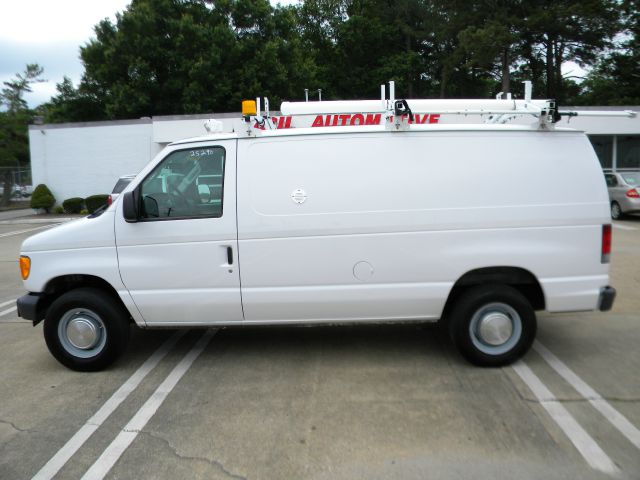 Ford Econoline 2005 photo 2