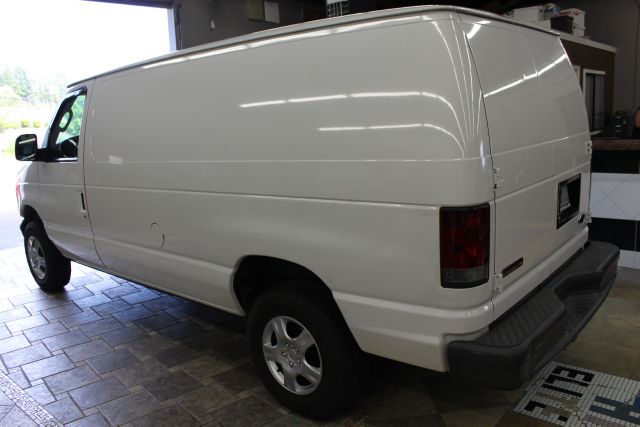 Ford Econoline Awd-turbo Passenger Van