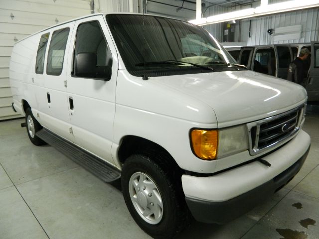 Ford Econoline 2006 photo 2