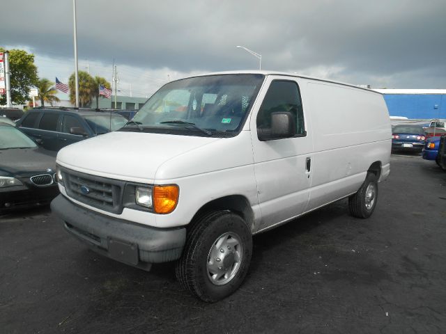 Ford Econoline 2006 photo 2