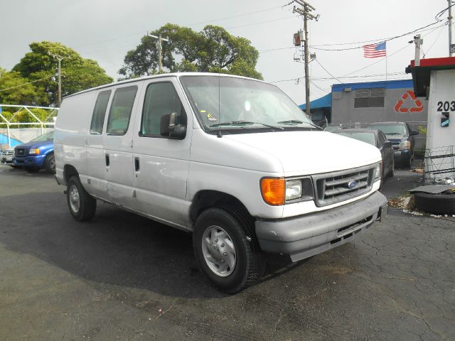 Ford Econoline 2006 photo 3