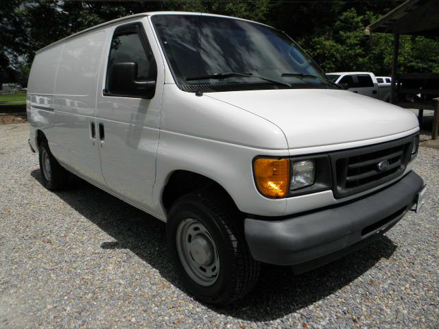 Ford Econoline 2006 photo 25