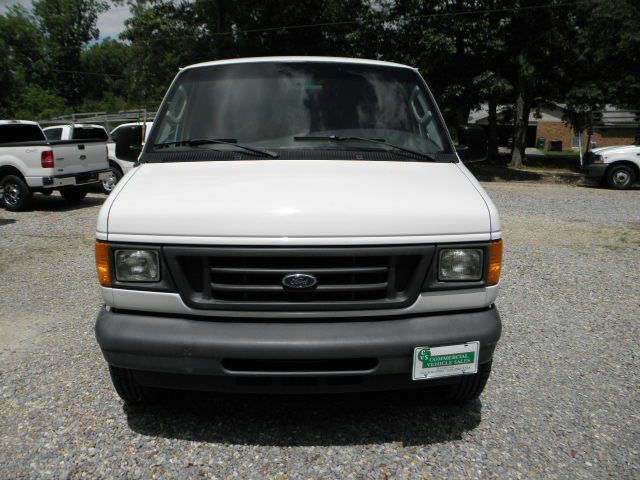 Ford Econoline 2006 photo 26