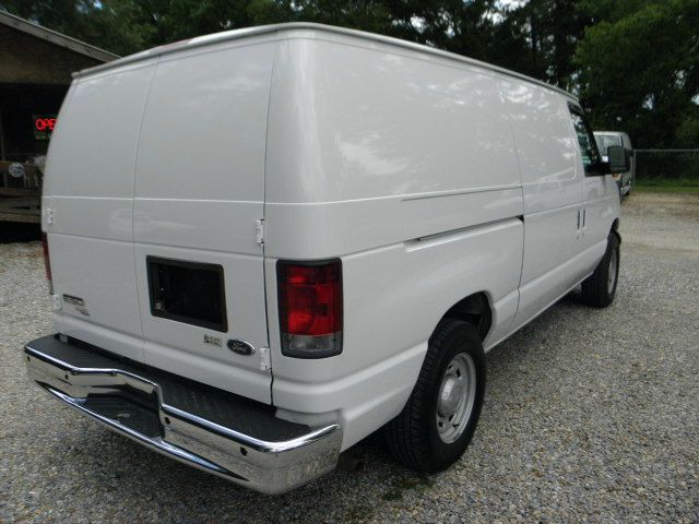 Ford Econoline 2006 photo 28