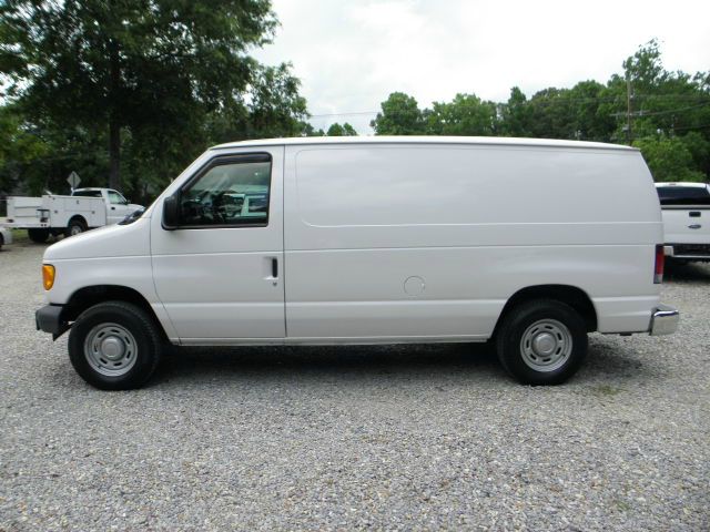 Ford Econoline 2006 photo 30