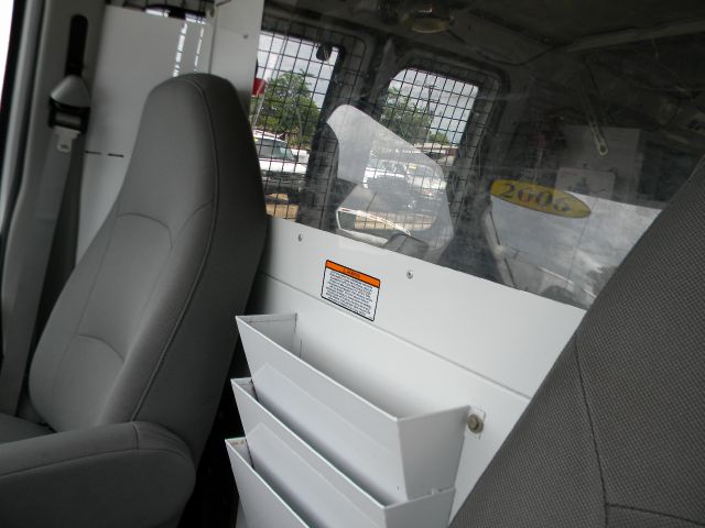 Ford Econoline 2006 photo 15