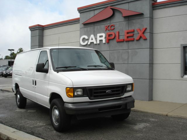 Ford Econoline 2006 photo 1