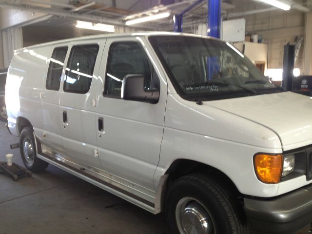 Ford Econoline 2006 photo 2