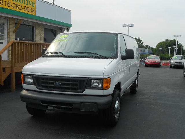 Ford Econoline 2006 photo 2