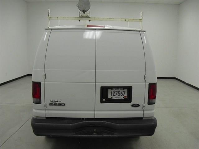 Ford Econoline 2006 photo 13