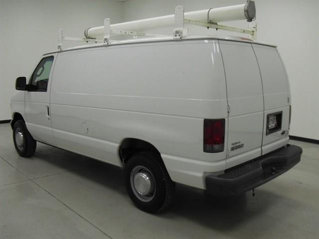 Ford Econoline 2006 photo 14