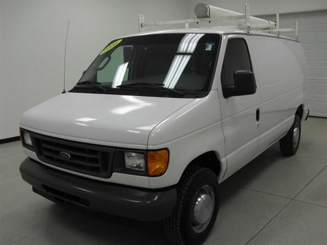 Ford Econoline 2006 photo 17