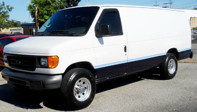 Ford Econoline 2006 photo 2