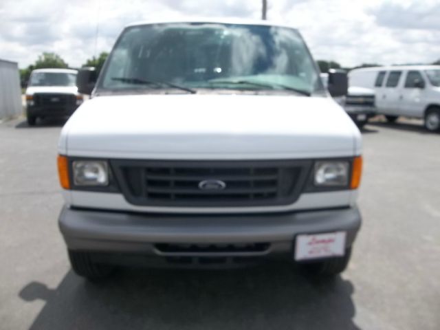 Ford Econoline 2006 photo 8