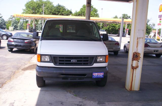 Ford Econoline 2006 photo 1