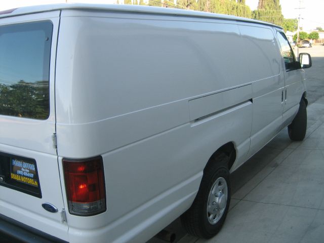 Ford Econoline 2dr I4 Auto EX-L PZEV Passenger Van