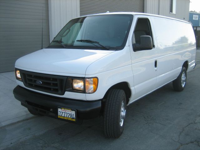 Ford Econoline 2006 photo 11