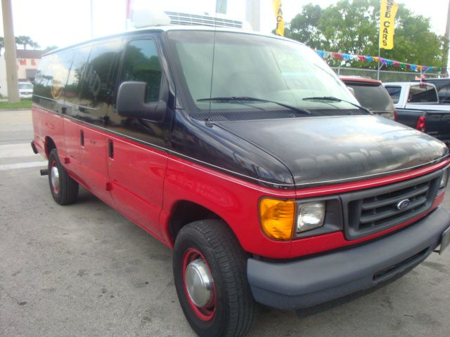 Ford Econoline 2006 photo 2