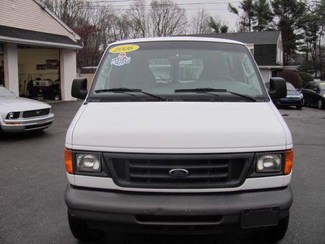 Ford Econoline 2006 photo 3