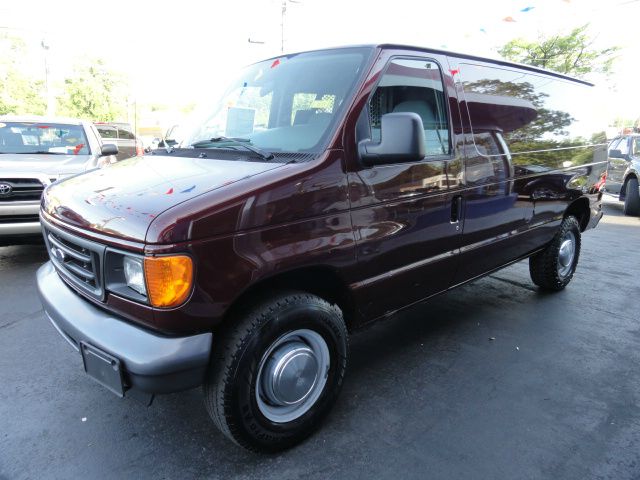 Ford Econoline 2006 photo 1