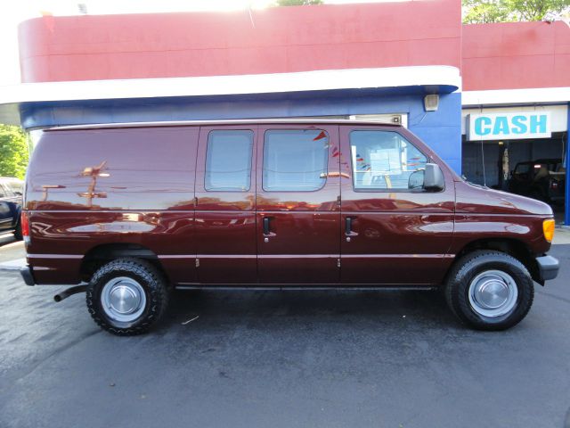 Ford Econoline 2006 photo 28