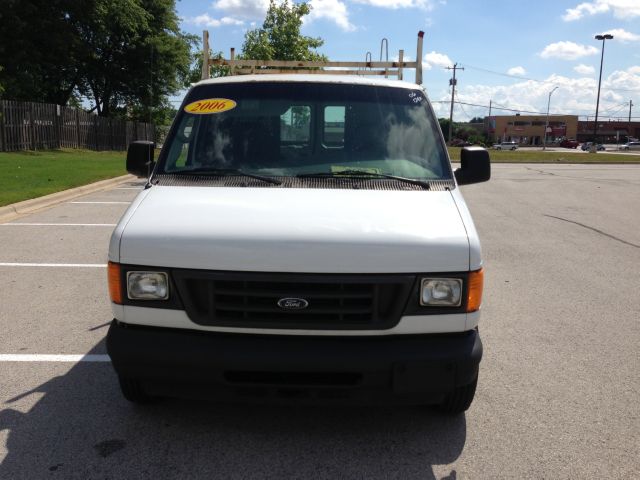 Ford Econoline 2006 photo 2