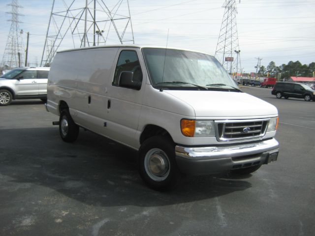 Ford Econoline 2006 photo 13