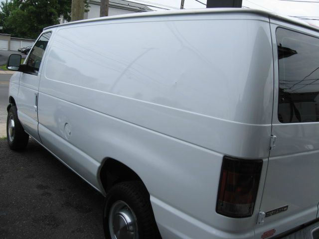 Ford Econoline Awd-turbo Passenger Van