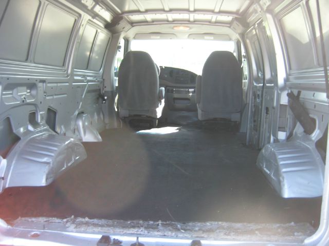 Ford Econoline 2006 photo 10