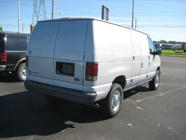 Ford Econoline 2006 photo 3